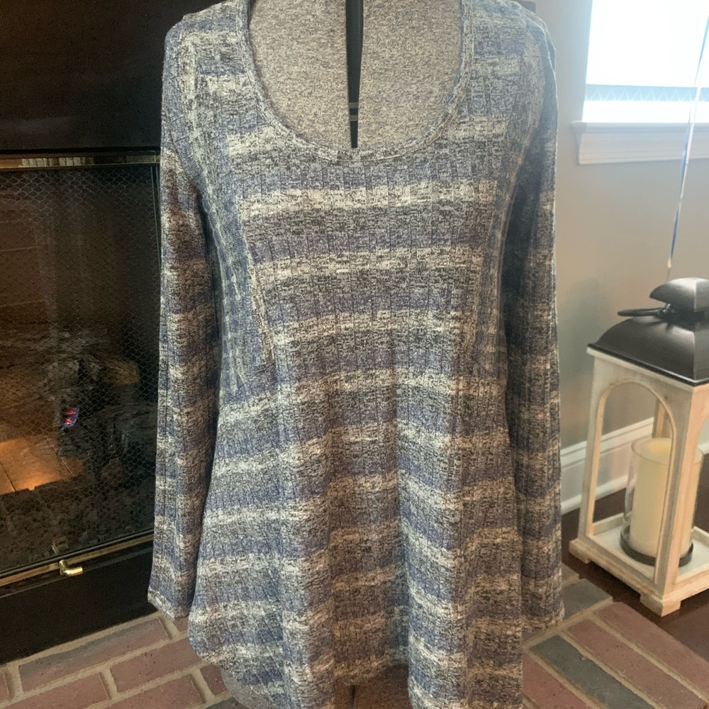 Cute multi color long flowy top